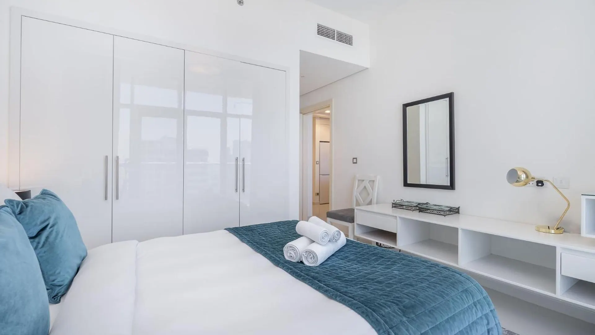 Chic 1-Bedroom Apartment In Jvc With Balcony Dubai