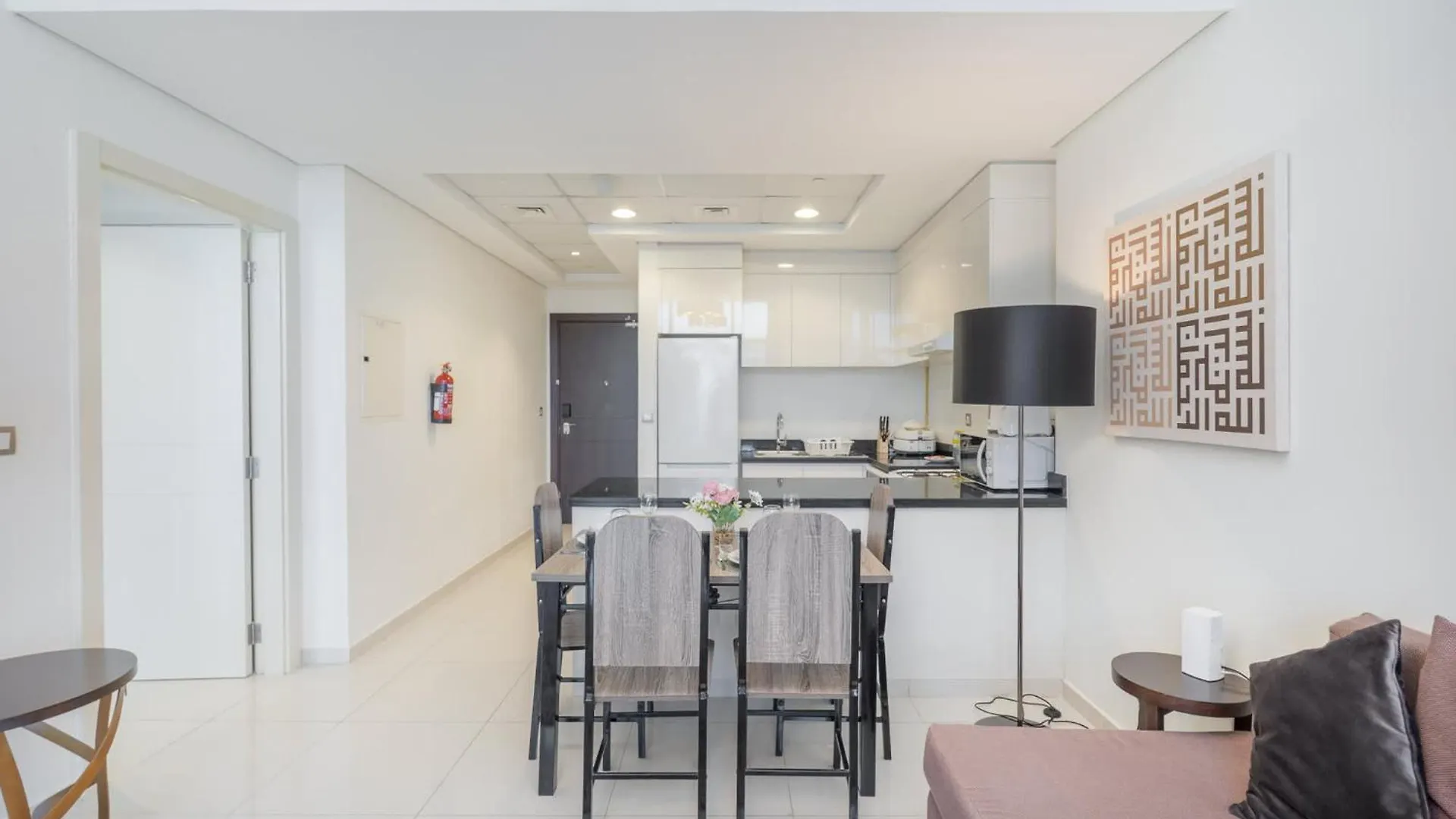 Chic 1-Bedroom Apartment In Jvc With Balcony Ντουμπάι Ηνωμένα Αραβικά Εμιράτα