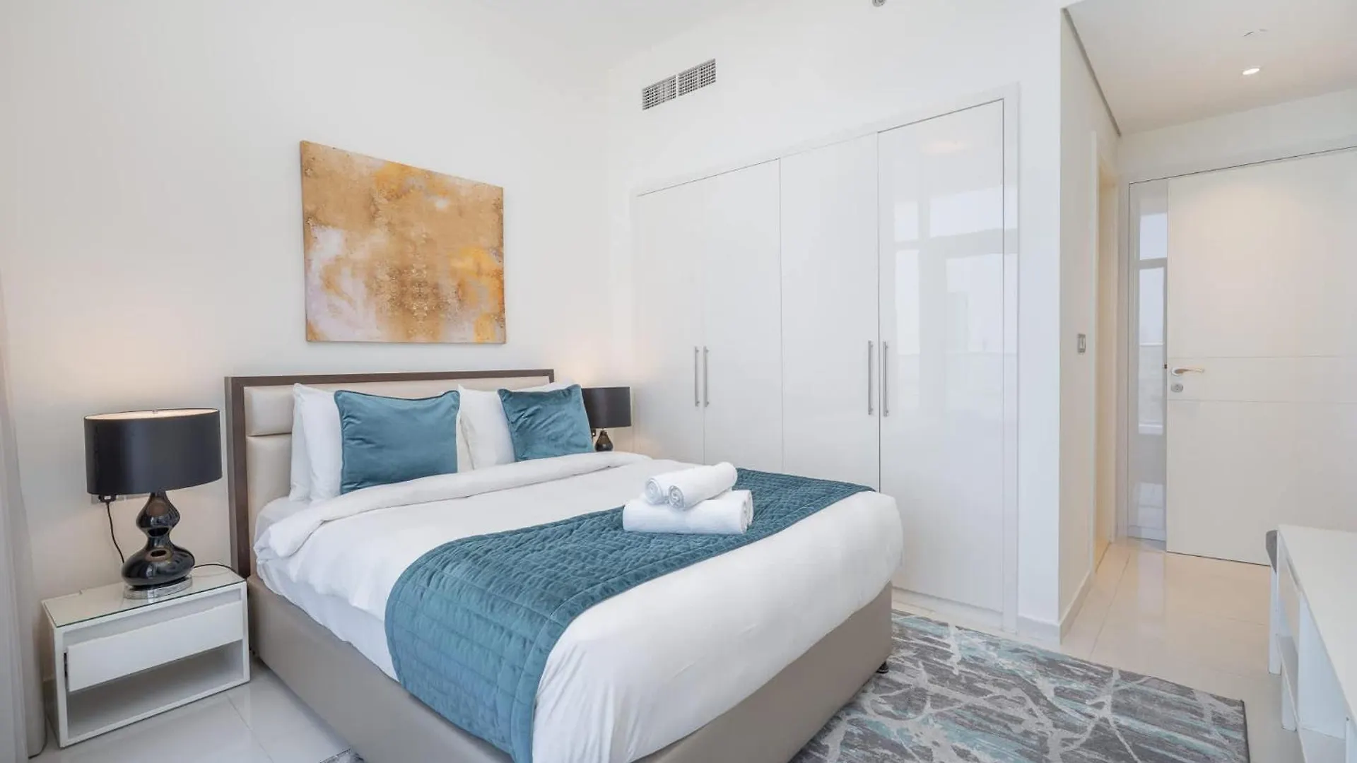 Chic 1-Bedroom Apartment In Jvc With Balcony Ντουμπάι