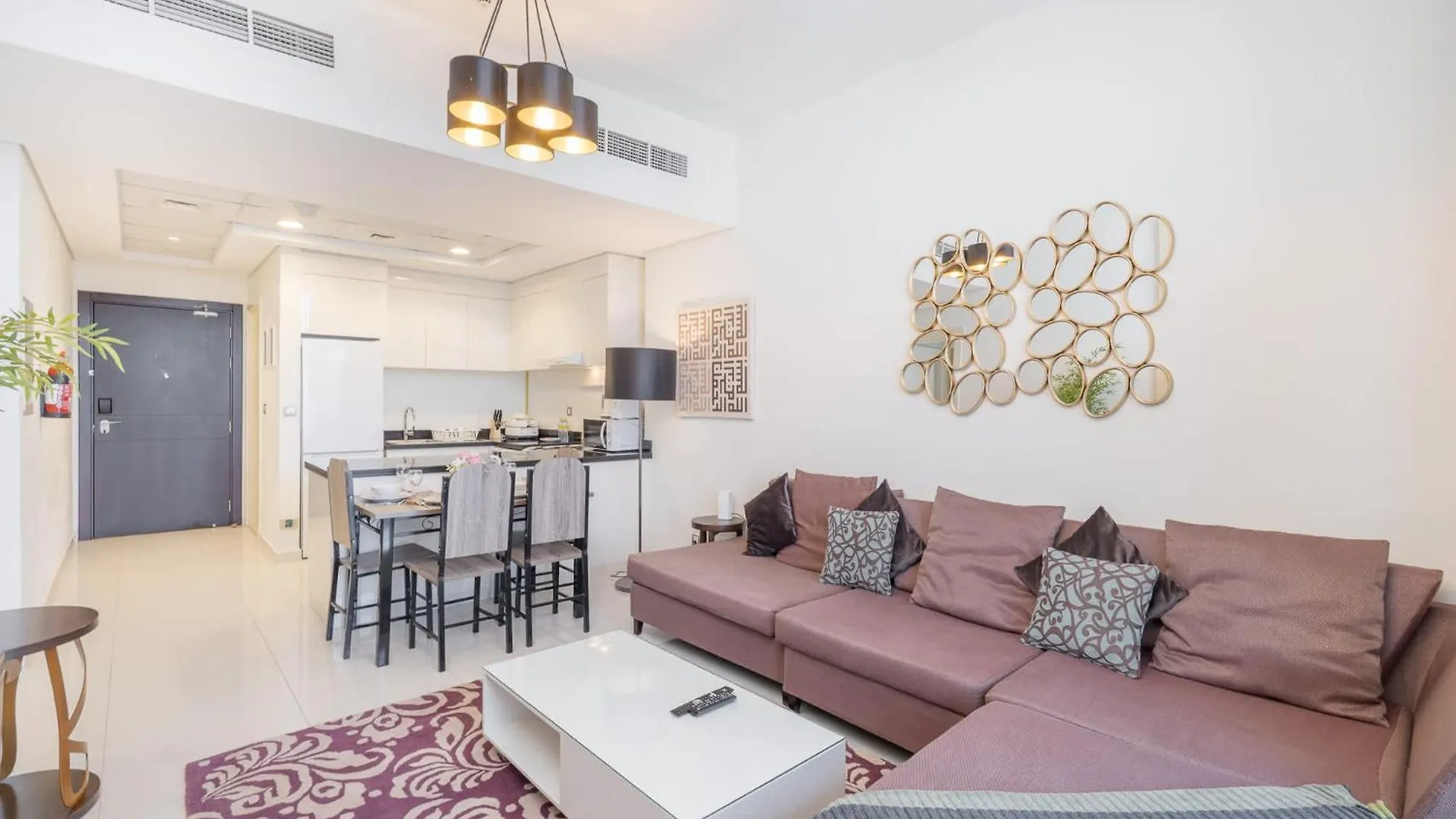 Chic 1-Bedroom Apartment In Jvc With Balcony location